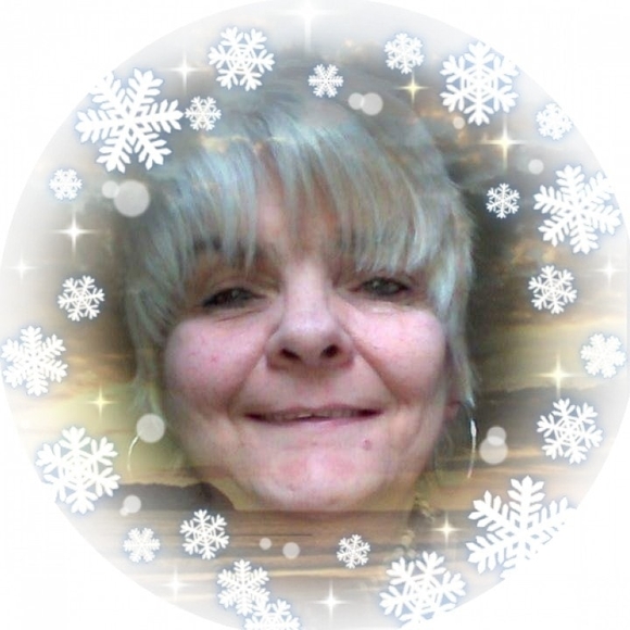 Meet your Posher, Bernadette - Picture 1 of 1
